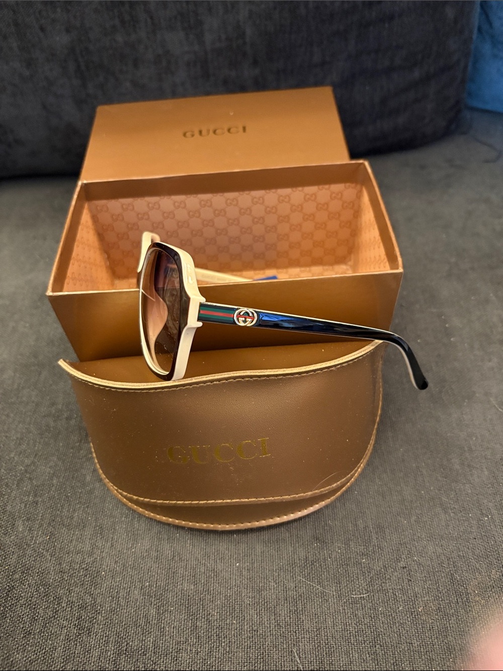 Gucci Ivory and Black Women's Sunglasses with Green-Red Web Accent